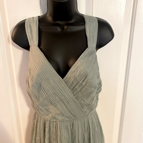 “J. CREW” Silk Chiffon Pleated Special Occasion Gown - Picture 6 of 16